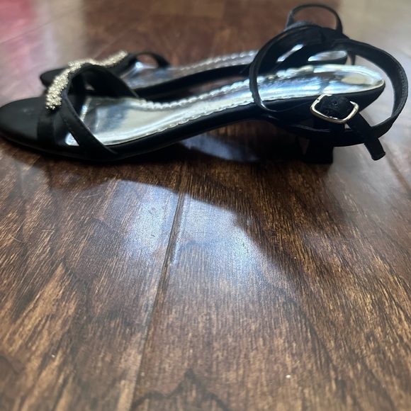 Camille La Vie Elegant Black Heels with Sparkling Accents - Picture 2 of 7